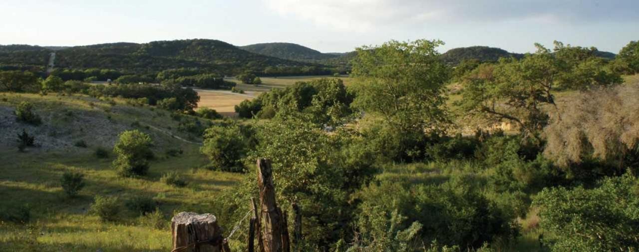 Tarpley West 1077 Guest Ranch - Retreat Bed & Breakfast エクステリア 写真
