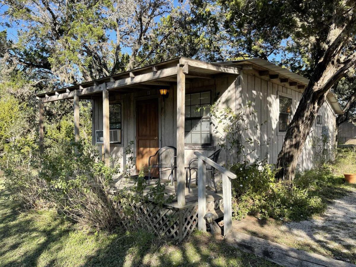 Tarpley West 1077 Guest Ranch - Retreat Bed & Breakfast エクステリア 写真