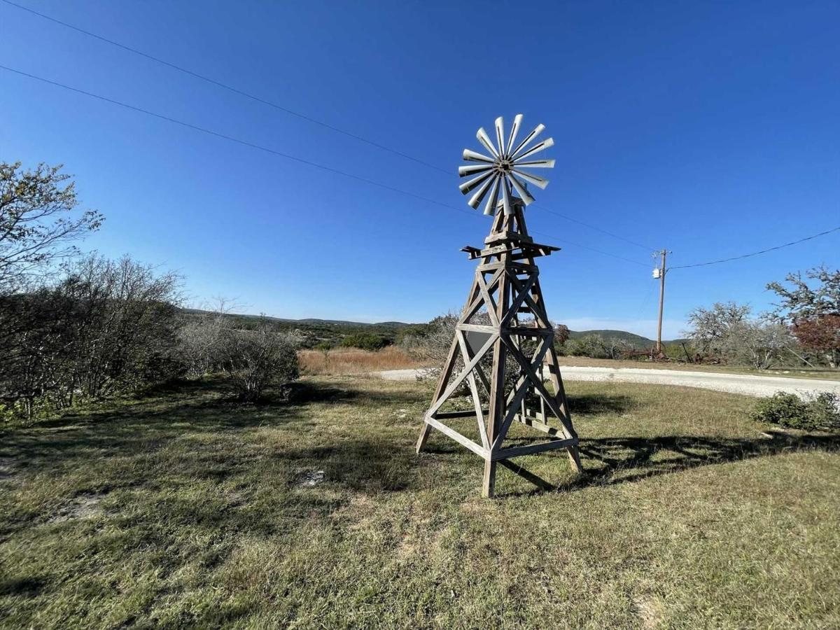 Tarpley West 1077 Guest Ranch - Retreat Bed & Breakfast エクステリア 写真